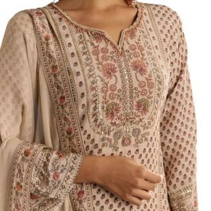 Beige crêpe stampato Kurta Sharara con Dupatta e pot Bag per eventi festivi all'ingrosso matrimoni incontri culturali OEM - Product Image 5