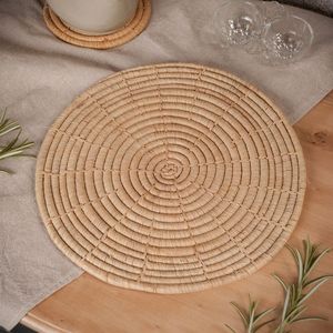 Posavasos de Alta Calidad y Tamaño Personalizado a Precio Económico con Tapete de Ratán Tejido a Mano, Posavasos de Ratán en Venta - Product Image 4