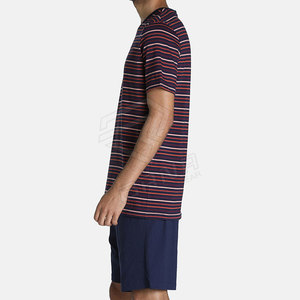 Venta al por mayor de tallas personalizadas transpirable rayas laterales impresas verano equipo para correr High Street algodón pantalones cortos camisa conjunto para hombres de talla grande - Product Image 2