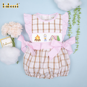 ชุดรอมเปอร์เด็กผู้หญิงลายสก็อตผ้าฝ้ายออร์แกนิค 100% ตกแต่งด้วยลายปักมือ ติดกระดุมแป๊ก สำหรับฤดูร้อน รับผลิตแบบ OEM ODM ขายส่ง - Product Image 6