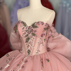 ชุดเดรสสีชมพูหวานสำหรับงาน Quinceanera หรืองานฉลองอายุ 15 ปี รุ่น Jancember 6961 ประดับระบายและโบว์ใหญ่ - Product Image 5