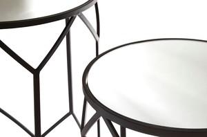 Meilleure vente Table d'appoint faite à la main au design moderne avec cadre en fil métallique pour le bureau, la maison et les restaurants commerciaux. - Product Image 5