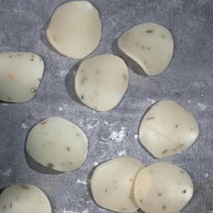 Galletas de Camarón Seco de Alta Calidad con Fuerte Sabor a Camarón en Bolsa para Adultos, de Vietnam - Product Image 1