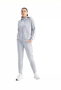 Chándal de lana tecnológica de algodón 100% de alta calidad para mujer, chándal de dos piezas de gran tamaño liso para mujer en Pakistán - Product Image 2