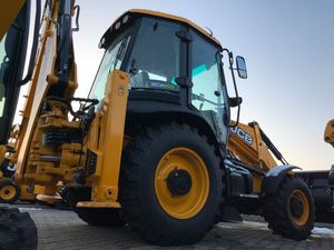 Nouvelle machine multifonctionnelle JCB 3CX disponible à la vente - Product Image 2