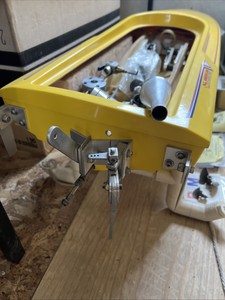 V i n t a g e RC Barco Lote De 2 Casco De Fibra De Vidrio 2 Motores Controlador W Extras Enorme Lote Excelente Estado - Product Image 3