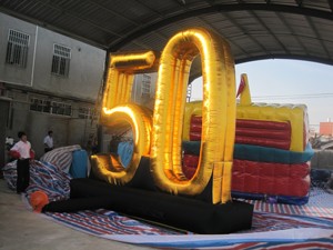 ลูกโป่งโฆษณาพองลมไฟฟ้า รุ่น Golden 50 สำหรับงานอีเว้นท์ - Product Image 1
