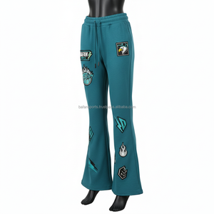 Pantalon évasé pour femme Premium 290 GSM Polyester Fleece Doux extensible Couleur sarcelle Logo transfert thermique Pantalon évasé personnalisé pour femme - Product Image 4