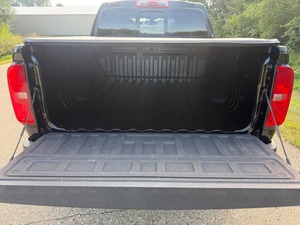 Chevrolet Colorado Z71 2022 Usada con Soporte Integrado - Product Image 5