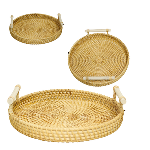 Explorez notre plateau en rotin écologique Une solution de stockage polyvalente faite à la main pour les pains aux fruits et les collations La tendance parfaite - Product Image 1