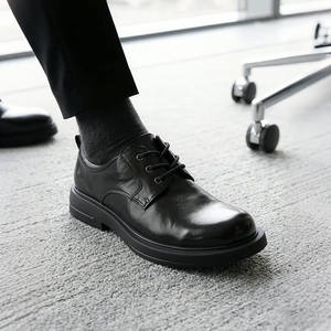 Chaussures décontractées légères avec semelle absorbant la transpiration et structure flexible, chaussures de tous les jours pour hommes, chaussures en cuir - Product Image 5