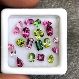 Piedra Preciosa de Turmalina Natural Multicolor |   Alta Calidad 100% Natural |   Piedra Super Clean de 2 Quilates con Corte Mixto, Certificada por Terceros - Product Image 1