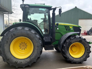 รถแทรกเตอร์ตีนตะขาบ Massey Ferguson รุ่น 290 MF 385 และ 390 ราคาประหยัด สำหรับงานเกษตร กำลัง 185 แรงม้า พร้อมมอเตอร์และปั๊มเกียร์ - Product Image 5