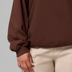 Sweat-shirt pour femme à col rond avec logo personnalisé et épaules tombantes, manches longues / Vêtement décontracté en tissu de haute qualité - Product Image 3