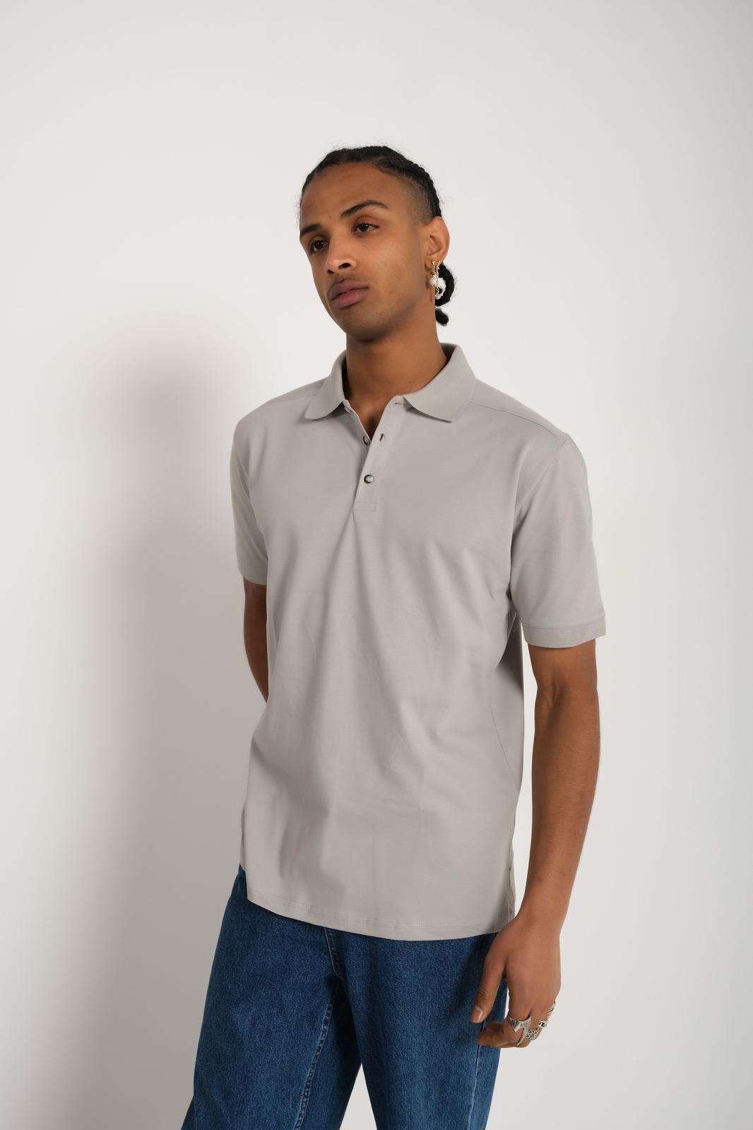 สีเทาอ่อน