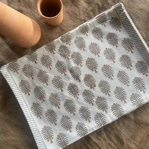 Mantel indio de algodón con estampado Floral, juego de 6 servilletas y 6 esteras - Product Image 3