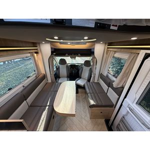 รถบ้านมือสองรุ่นยอดนิยม 640 Motorhome-Coach ผลิตแบบ Lo-Line เกียร์อัตโนมัติ 165 แรงม้า โครงสร้างอะลูมิเนียม สำหรับ 4-6 คน - Product Image 3
