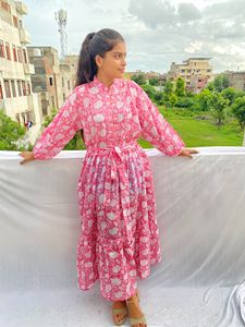 Hermoso Vestido corto con estampado Floral para siempre, diseño de cuello vuelto, tamaño Mini, precio al por mayor, patrones, tela que se adapta a la silueta - Product Image 2