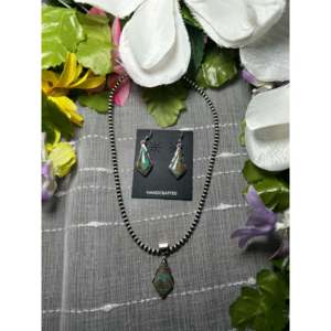 Conjunto de Joyería Artesanal Navajo con Turquesa Boulder y Plata de Ley, Objetos Culturales Coleccionables - Product Image 1