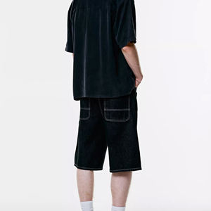 Conjunto de pantalones cortos de mezclilla desgastados con logotipo personalizado traje de baño de playa de etiqueta privada transpirable estilo informal de verano fabricado en Pakistán - Product Image 2