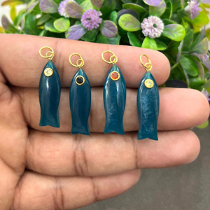 Apatite jade connecteur de pierres précieuses poisson sculpté à la main en laiton métal petit oeil breloques pendentif connecteur pour la fabrication de colliers de mode - Product Image 3