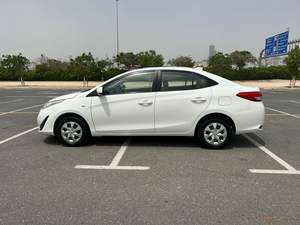 Pas cher Utilisé pour Yaris XLE HATCHBACK 2020 AWD Sièges en cuir ACC Automatique 5 Places - Product Image 4