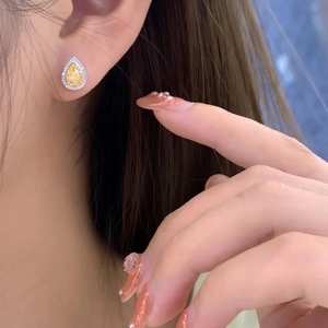 Bijoux mode pour femmes Boucles d'oreilles clous en diamant jaune 18 carats Boucles d'oreilles en forme de poire en or 18 carats diamant jaune et blanc - Product Image 2