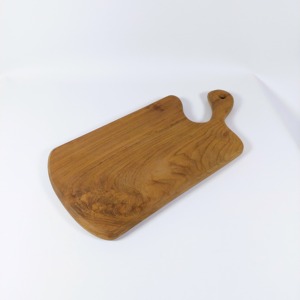 Tabla de Cortar de Madera de Teca Maciza Hecha a Mano de Primera Calidad con Acabado Liso, Bordes Redondeados y Asa Decorativa para Colgar en la Cocina - Product Image 5