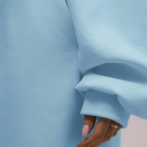 Sudaderas con capucha con hombros caídos para mujer, sudaderas de gran tamaño con estampado de logotipo personalizado diseñadas para uso diario, entrenamiento físico y viajes - Product Image 2