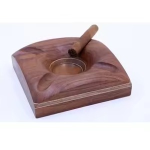 Cendrier en bois élégant, parfait pour les coins fumeurs, les bars, les maisons, les hôtels et les espaces de détente en plein air, partout dans le monde - Product Image 5