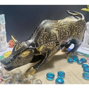 Statue de taureau en laiton multi-formes sur mesure, décoration en laiton de haute qualité, pièce de décoration en laiton - Product Image 5