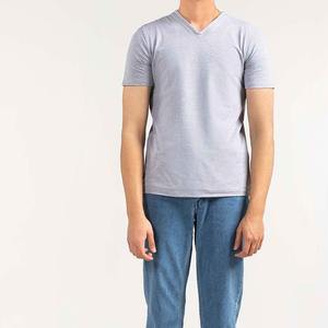 Camiseta Moderna de Manga Corta para Hombre, Algodón Peinado, Logotipo Personalizado, Camiseta de Moda con Cuello en V, Algodón Peinado, Logotipo Personalizado - Product Image 5