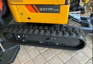 NUEVA Miniexcavadora de 1.7 Toneladas 2026, Modelo 9017F, Compacta, de Alto Rendimiento, con Orugas Retráctiles, Microexcavadora, Envío Gratuito - Product Image 4