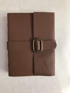 Journal à rabat en cuir de buffle fait à la main de Style classique avec papier de coton pour écrire pour offrir un cahier fabriqué à la main - Product Image 2