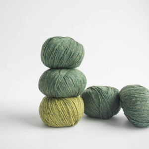 Arue เส้นด้ายถักโครเชท์ย้อมผ้าฝ้ายผสมย้อมสีผสมคุณภาพสูงจากเกาหลีใต้ (50ก.) - Product Image 2