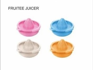 Exprimidor de Frutas Manual de Plástico ANAX Multicolor para Uso en la Cocina, Embalaje de Cartón de Primera Calidad, Duradero - Product Image 4