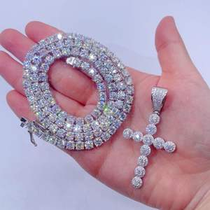 Colgante de Cruz de moissanita con cadena de tenis-Joyería hip hop unisex - Product Image 4