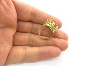 Anillo apilable de latón chapado en oro para mujer hecho a medida, diseño martillado para bodas, compromisos, fiestas de joyería con estilo - Product Image 4
