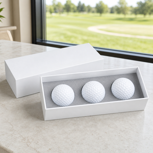 Set Regalo di 3 Palline da <span class=keywords><strong>Golf</strong></span> Personalizzate con Logo, Bianche e Nere, in Confezione Premium con Palline in Gomma Sintetica a 2 Pezzi - Product Image 1