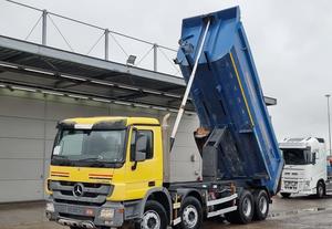 Camión Volquete Mercedes Actros 4141 2012, Emisión Euro 5, 451-500hp, Tracción 8x4, Más de 2500 Nm de Torque, Capacidad de Carga de 40t - Product Image 3