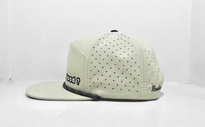 Gorro de Estilo Moderno y Cómodo, Personalizable con Logotipo, Transpirable, con Corte Láser Perforado, con Cierre a Presión y Cuerda, Fabricado en la Fábrica Injae Vina - Product Image 3