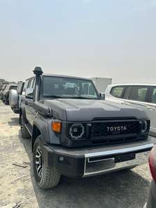 ใหม่/มือสอง สำหรับ LC 78 ฮาร์ดท็อป 4x4 2.9L 8 สูบ LX SUV เกียร์อัตโนมัติ ภายในเบาะหนังสีเข้ม - Product Image 5