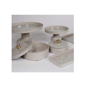 Support à gâteau en métal de dernière génération avec une qualité supérieure, taille et forme personnalisées, support à chocolats en vrac - Product Image 6