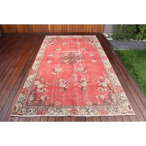 Alfombra Turca Grande de 5.3x9.5 pies, Alfombra de Lana Vintage con Diseño de Plantas y Árboles Rojos - Product Image 1