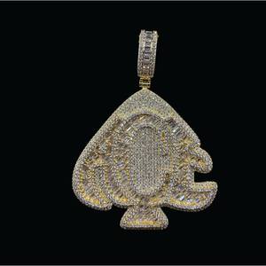 Pendentif en argent sterling 925 avec moissanite glacée en forme de cœur TOP Bling ACE, deux tons, entièrement serti de diamants, lettres personnalisables, or, tout - Product Image 1