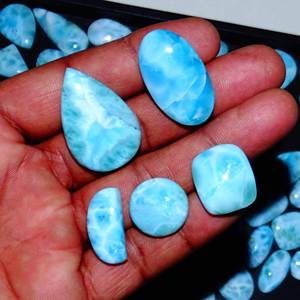 Beau cabochon de pierres précieuses de quartz de larimar bleu ciel naturel en forme de mélange de lot en gros pour la fabrication de bijoux - Product Image 1