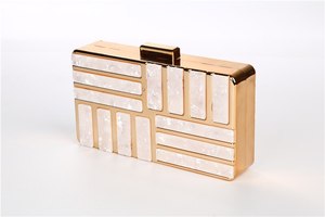 Bolso de mano de resina creativa, bolso atractivo hecho a mano para mujer, uso para logotipo personalizado con cadena de latón, artesanía hecha a mano - Product Image 4