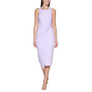 Robe fourreau en crêpe scuba violette grande taille pour femme GUESS, avec torsion devant, idéale pour les cocktails - Product Image 1
