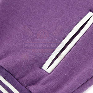 Chaqueta Letterman con logotipo personalizado con cuello levantado Ropa de moda de calidad premium con mangas largas - Product Image 5