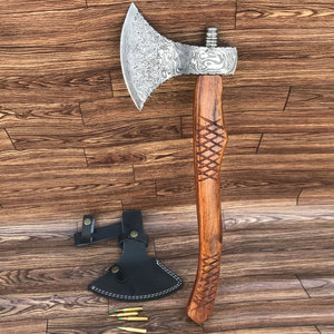 ขวานเหล็กดามัสกัสเกรดสะสม งานแฮนด์เมด ลายสวยงาม ด้ามไม้เรียบ สำหรับตั้งโชว์ สะสม และผู้ที่ชื่นชอบกิจกรรมกลางแจ้ง - Product Image 2